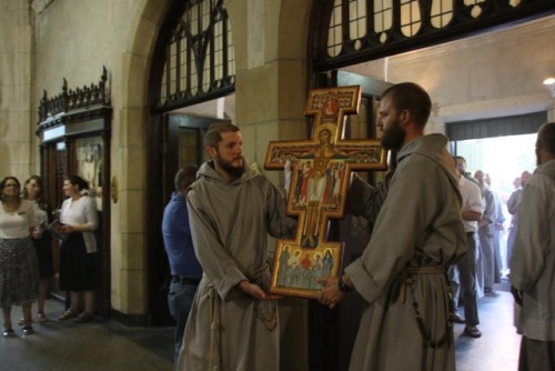 The Community of the Franciscan Friars of the Renewal.&gt; Photo by Salomon Carino.