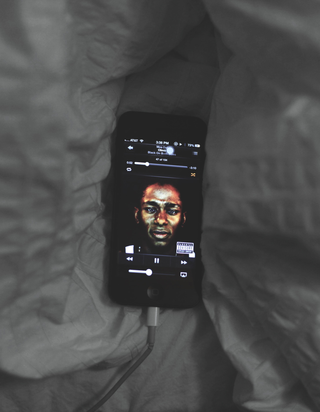 dirty-mef:  mos def should always be listened to at max volume.. 
