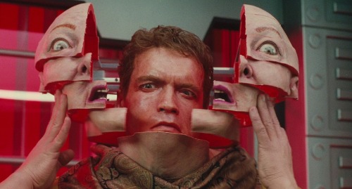 Total Recall (1990)DIRECTOR: Paul VerhoevenCINEMATOGRAPHER: Jost Vacano