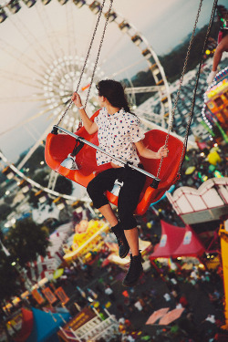 wallflowerrr:  I adore the swings! 