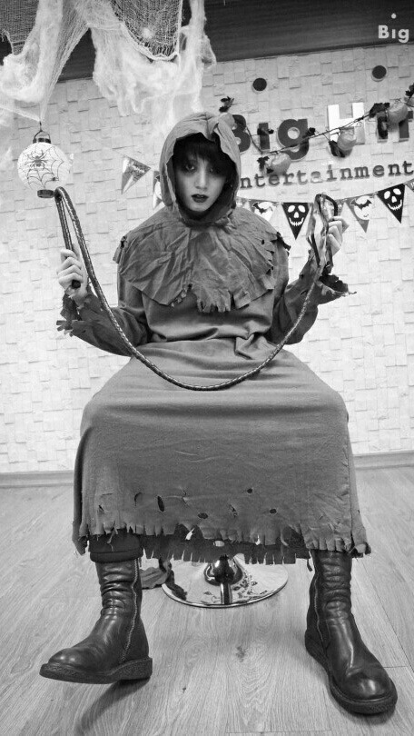 bangtansonyeondarnit: Jungkook Halloween lockscreens ✨   © to rightful owners