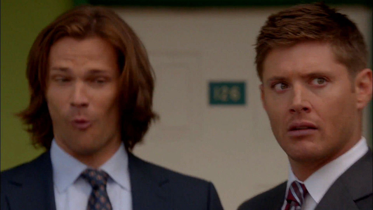 tumblgheadovrheels4u:  rightbeforeoureyes:  I paused the gag reel and they just —