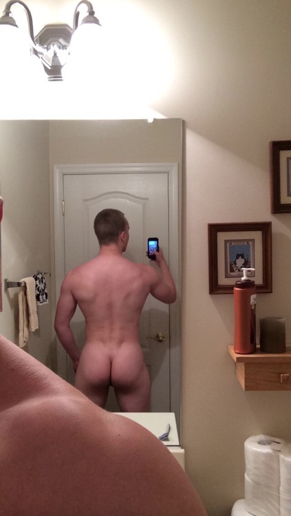 collegecock:  2sthboiz:  HOT BOI BUTT  I could suck that little cock and fuck that tight ass all day long