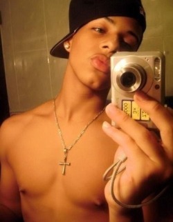 black-m4m:  So FINE!  FOLLOW… http://black-m4m.tumblr.com/   PICS &amp; VIDEOS OF BIG DICK NIGGAZ WITH CUTE FACES.        