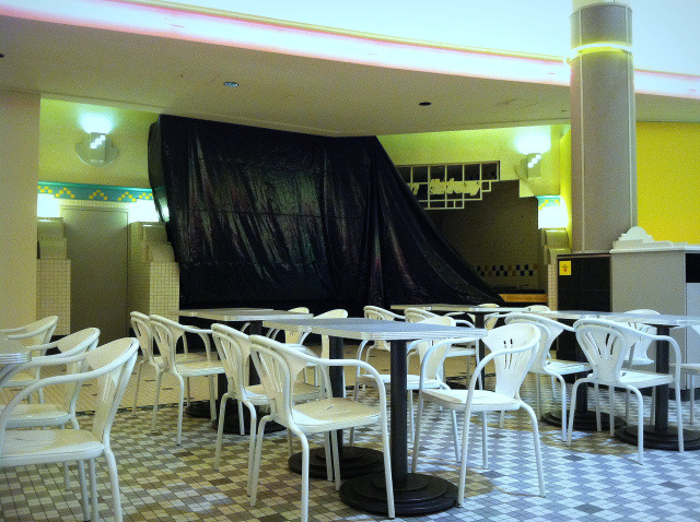 99percentinvisible:  American Pompeii: photos of the abandoned food court at the