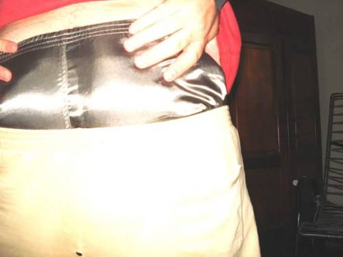 marcussatinsagger: More sagging. @silkboxerlover @satinboxerguy