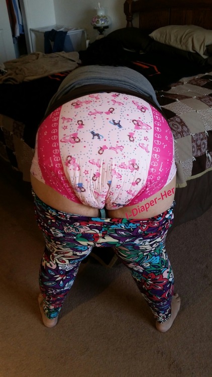 i-diaper-her: @he-diapers-me, my pink princess. #biggirl