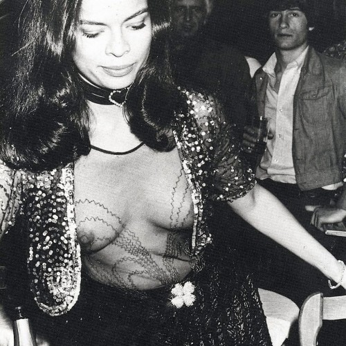 thegoldenyearz:  Bianca Jagger at a party in St Tropez, 1971