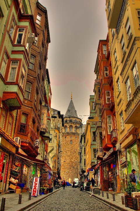 gyclli:   Galata Kulesi / By Zeki Öztürk 