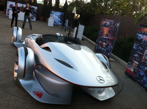 buttmasteraces:  coralusblog:  technohumanlation:  futuramobiles:  2011 Mercedes-Benz Silver Arrow  Did you mean Blurr?  ITS BLURR ITS BLURR  they have this car and the mercedes-benz Boime  in Asphalt 8  how they even move baffles me    …that
