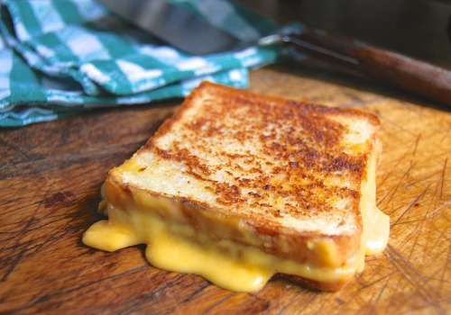 GRILLED CHEESE: 5 TIPS FOR THE BEST SANDWICH EVER.