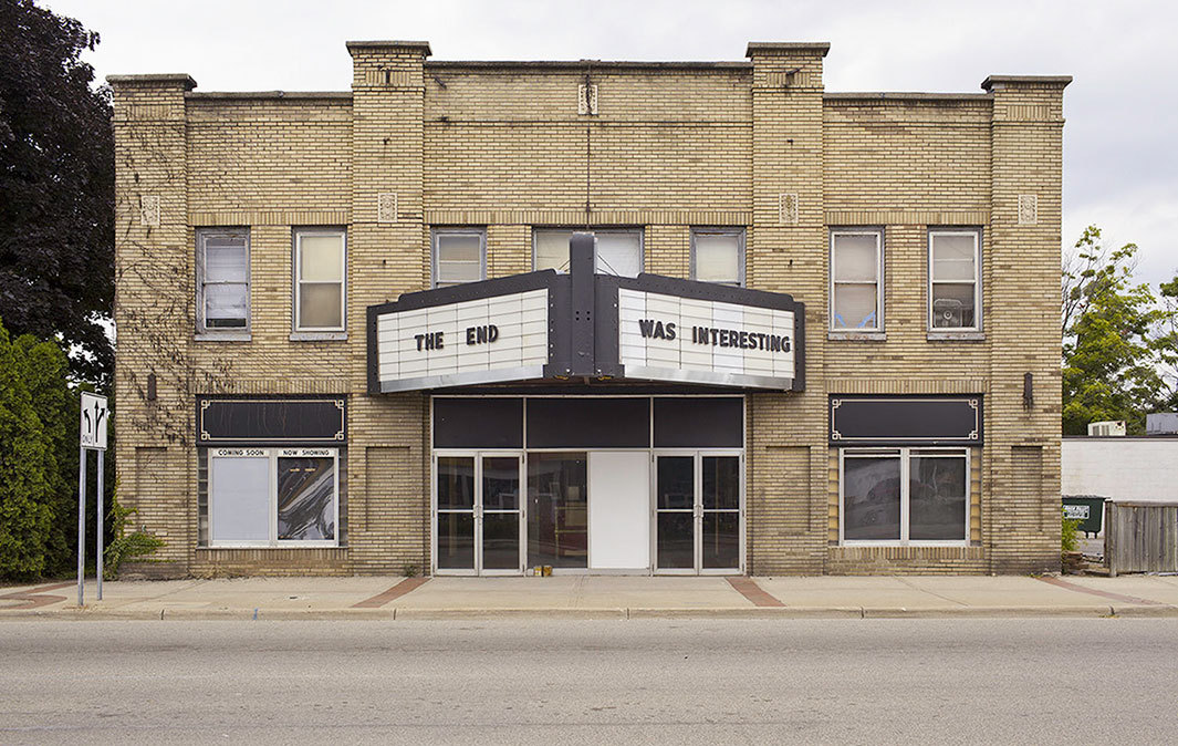 photojojo:  You may remember those marquees on main street that used to announce