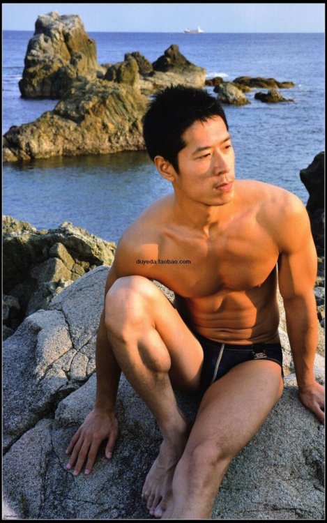 xiaohaogaypic:  來自日本28嵗的輕熟男原一彰 Vol.1 http://xiaohaogaypic.tumblr.com/