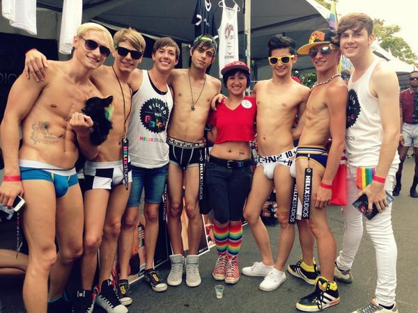 ellentunner:  Helix studio on the Gay Pride!!Fun wth a big mommy ^^