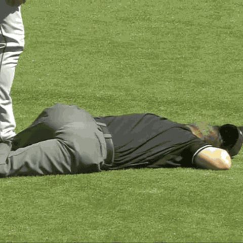 Umpire Takes Insane Line Drive to the Dick
Pow! Right in the pisser! Seriously, though, we’re glad this guy didn’t die.
