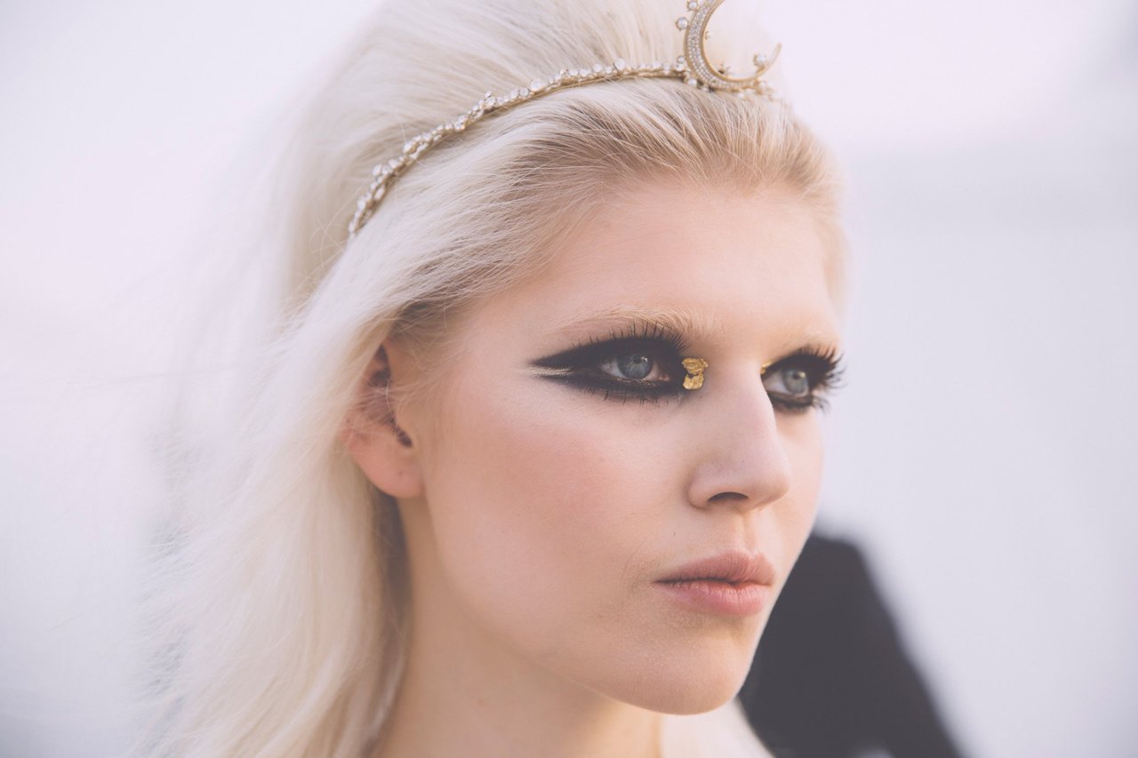 vogue:  The new eyeliner rules of the moment? Go bold, graphic and big–or go home.Photographed