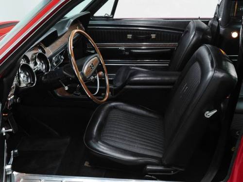 mustanglegendarymachine:1968   Cobra GT500KR  