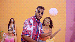 afrobeatgifs: maleek berry - kontrol: she give me that work like rihanna  ♫