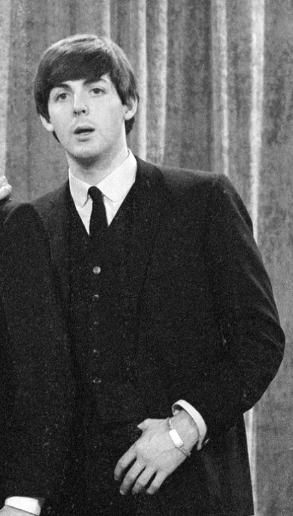 sgt-paul:PAUL MCCARTNEY at rehearsal the day before the Beatles’ first appearance on the Ed Su