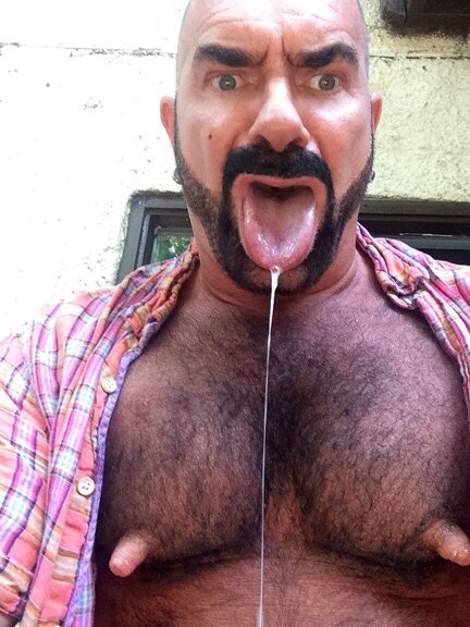 Crazed nipple pig