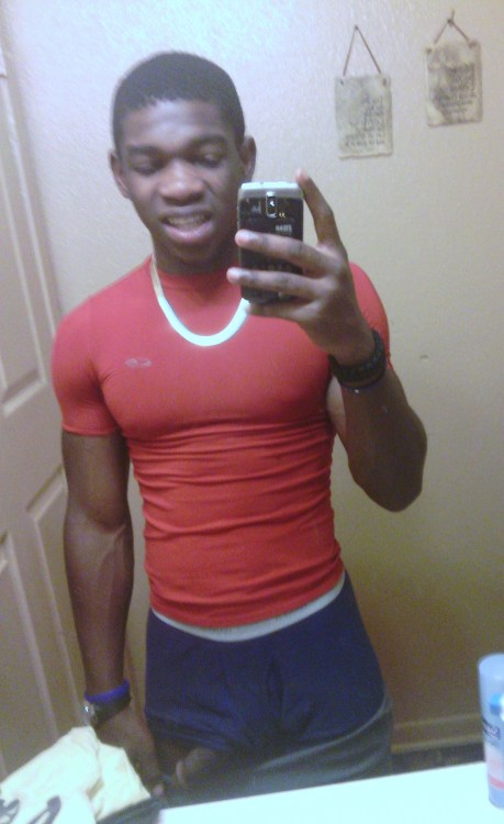 manuponman:  good dick hesbeyondbadd:  😘 