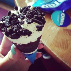 owlberta:  Oreo Cornetto? Ok #oreo#icecream#hot#summer