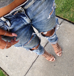 Frenchinhalechanelxoxo:   Chαηεℓ 