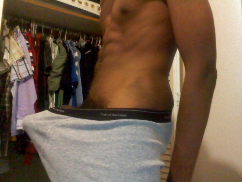 kbsboyz:  http://xhamster.com/user/justMichaelMe wow…, just wow!!
