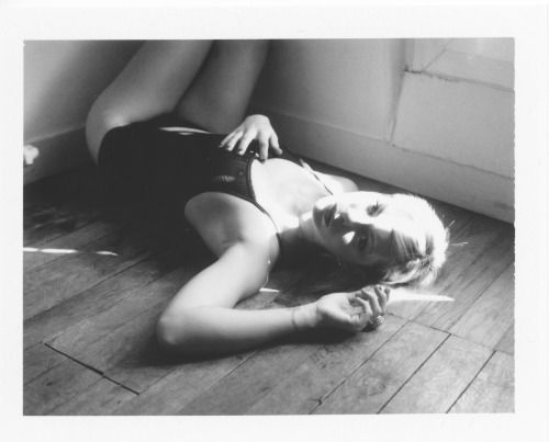 lobbiaz:  All of these Polaroids of Sadie Von Paris are for sale. Contact me for rates http://lobbiaz.com/instant 