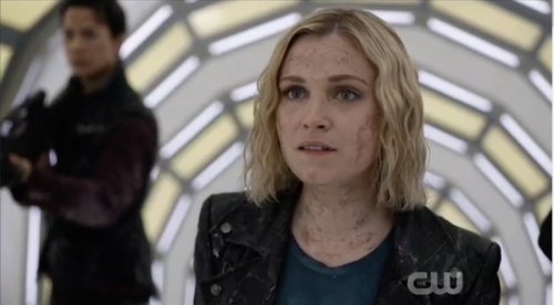 Clarkes Reaction To Lexa Dying Vs Hearing About Be//amys Death.