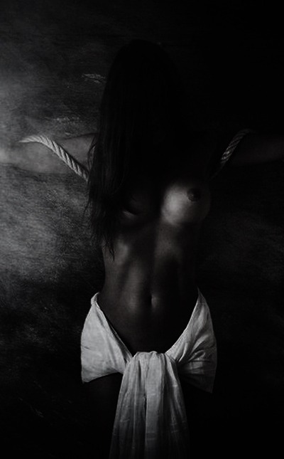 artizan3:Original post by: crescentmoon06By Javier Retuerto