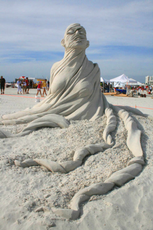 Sex labelleabeille:  Sand sculptures by Carl pictures