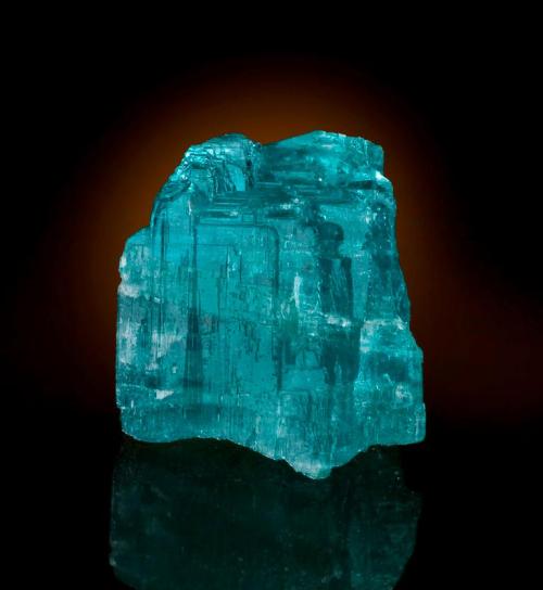 Spotlight on the gem world: Paraiba tourmaline.Neon electric colours, hard enough to use in all kind