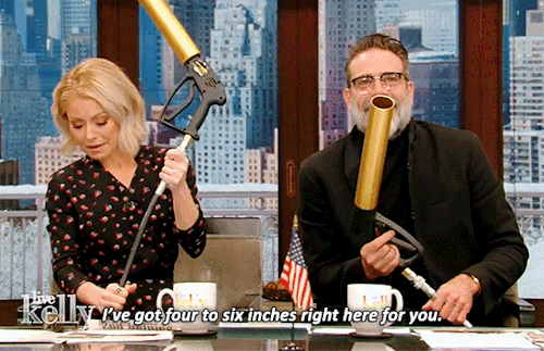 jdmorganz:Jeffrey Dean Morgan’s Biggest Faux Pas on Live TVLive with Kelly, February 9th 2017
