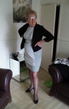 olderladiesintights - What an absolute mature Tights slut useful...