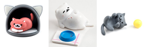 meowoofau:  neko atsume toys now available  It was only a matter of time until Kitty Collector got its own toy line. 