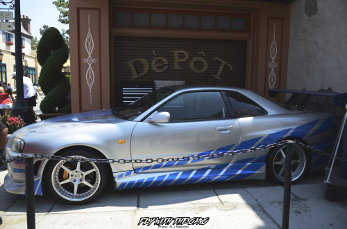 thatspacecowboii:  It’s actually an R34 GTT with a body kit, still so Goddamn amazing though