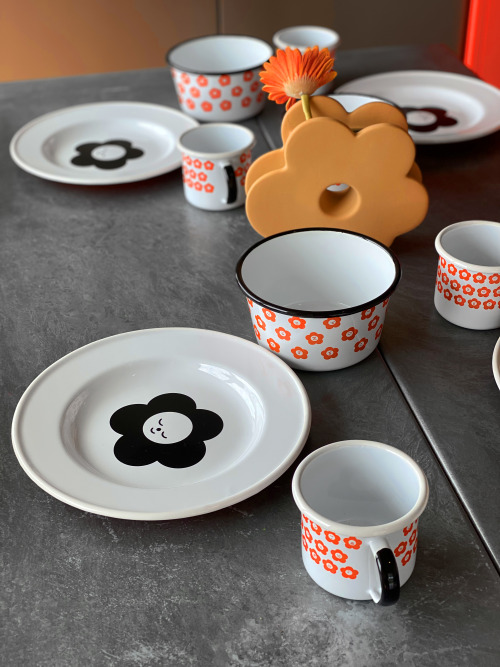 Flower enamel tableware! natalikoromoto.dog