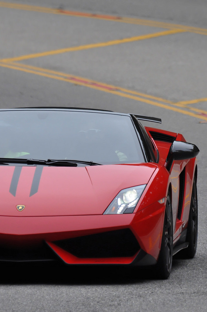 onlysupercars:  [Credit: Passionauto]