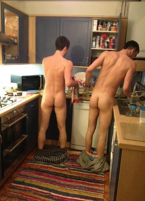 brentwalker092:  Crazy frat boys :)