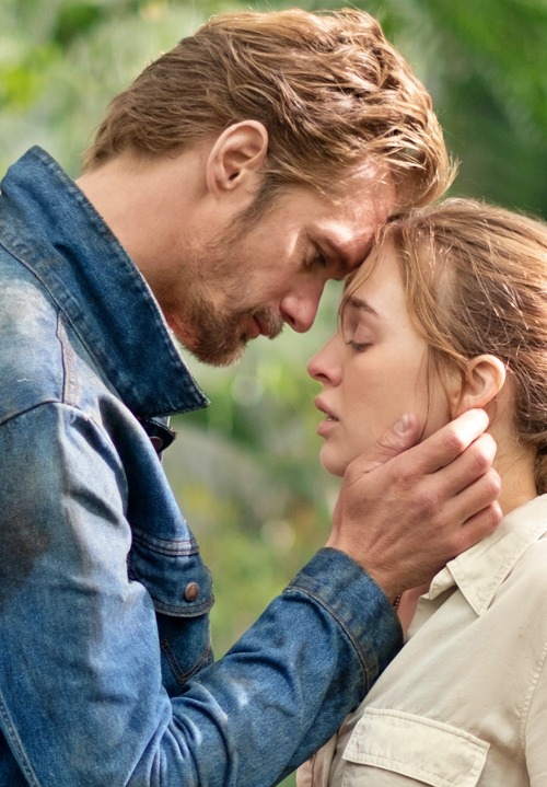 favescandis:NEW promo stills of Alexander Skarsgård (Randall Flagg) and Odessa Young (Frannie) in Th