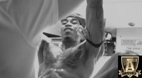 savvyifyanasty:  freakumjuice:  THE FREAKUM BUS!Click Here To View Arquez’s “Stripper Bus Adventure!”  > too hot 