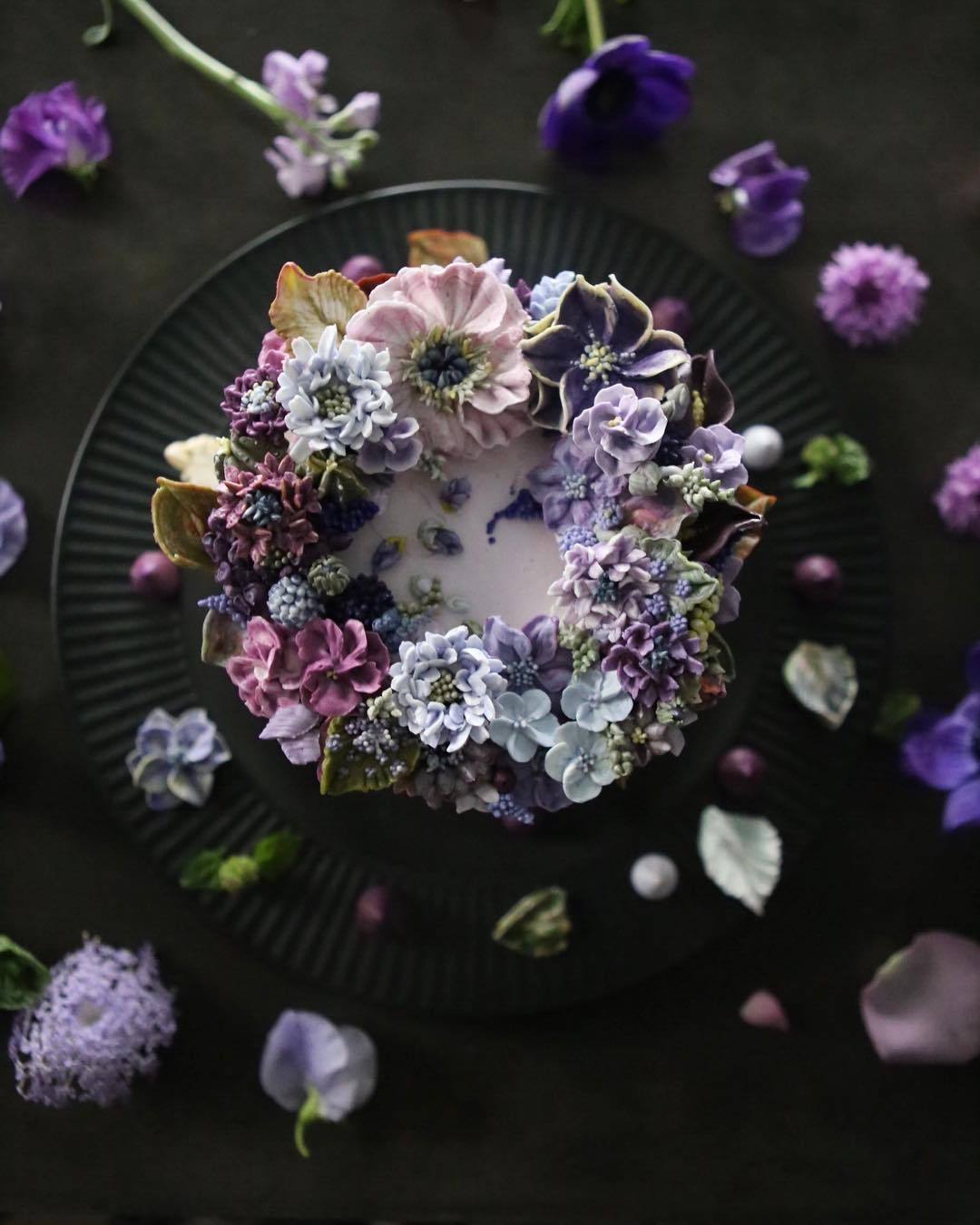 sosuperawesome: Floral Cake Art by Soo Cake on Instagram  Follow So Super Awesome