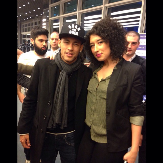 fzneymar:  12.01.2015 Neymar mit Fans in der Turkei  Photo by @gulcyl @sporhocam