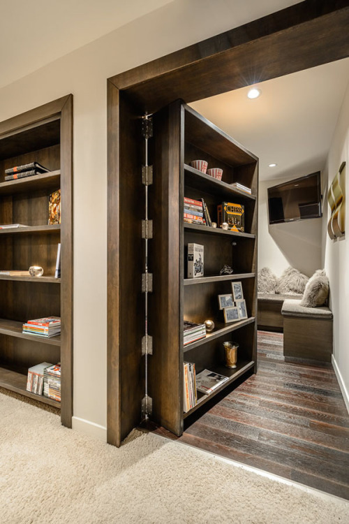 beautiful-bibliophile:fuckyeahawesomehouses:More Bookshelves Hiding Secret Rooms If I don’t ha