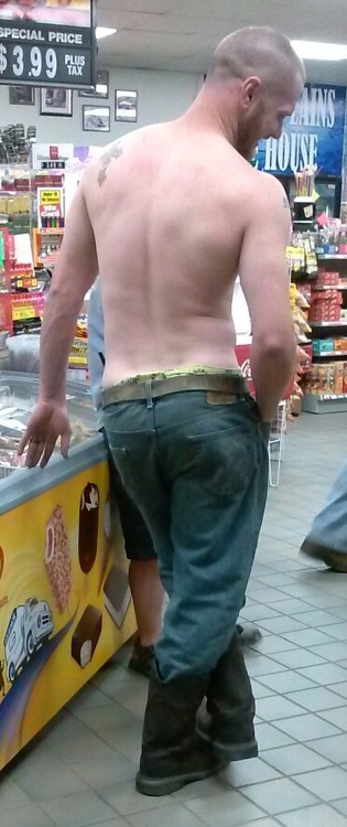 FOR MORE HOT MEN GO TO fklnfred.tumblr.com/