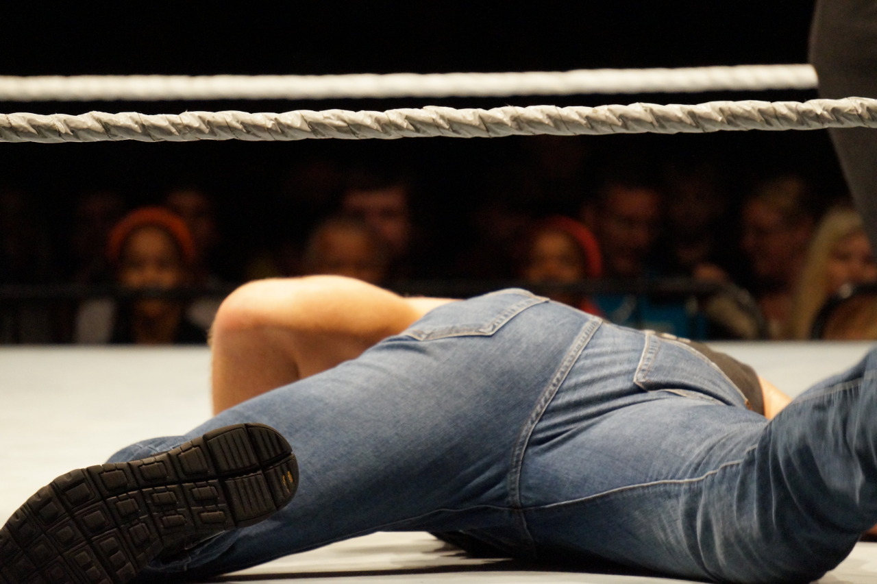 bobbysgirl777:    Some of my best Dean Ambrose and Ambooty shots from tonight at
