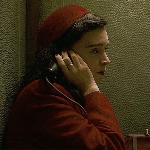 gettingscrazy:Rooney Mara as Molly Cahill NIGHTMARE ALLEY (2021) Dir. Guillermo del