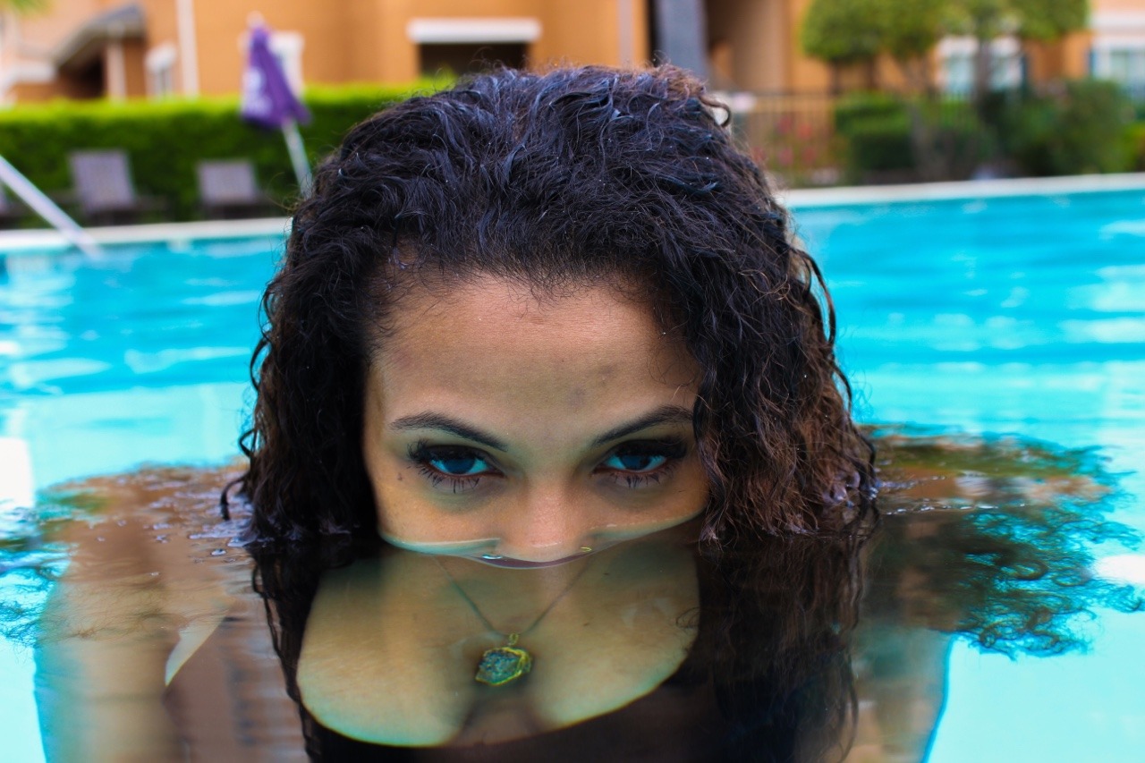 ladyliiike:  Some set the tide, some follow. Either way, Water flowing with Water.
