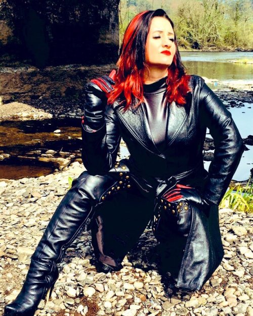 luvleather62:forcedfemme-me:Leather Amber Gorgeous